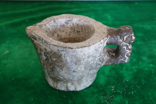 古代石杯