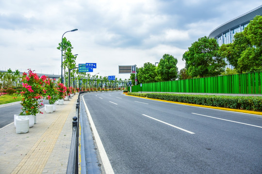 道路