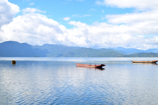 泸沽湖