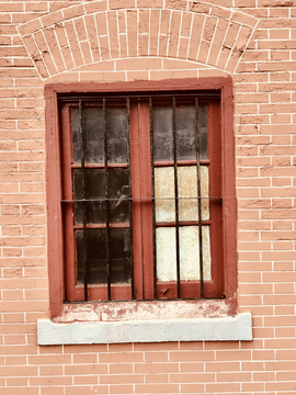 古典红砖窗户