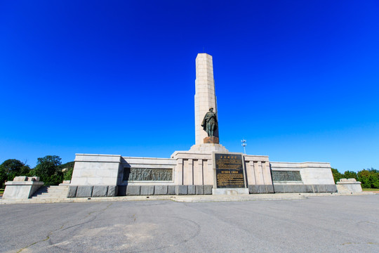 大连旅顺苏军烈士陵园苏军纪念塔