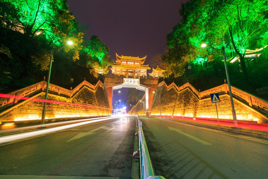 湖南凤凰古城南华门夜景