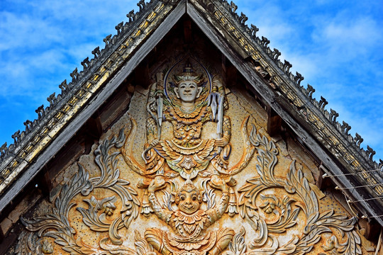 傣族建筑佛像塑像