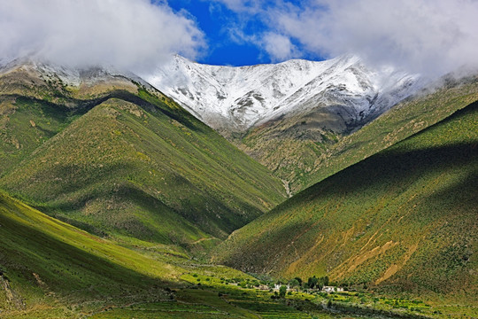 天山