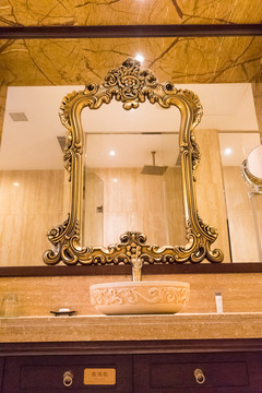 欧式卫生间镜子
