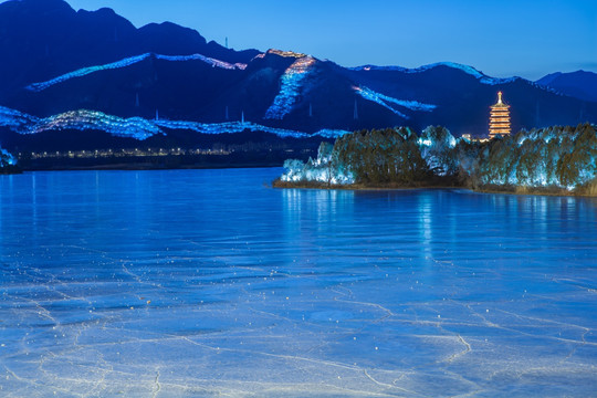 冬天雁栖湖夜景