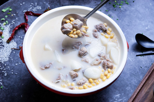 全福黄豆炖排骨