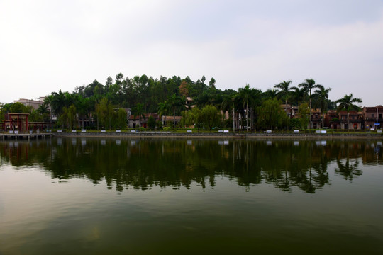 湖水