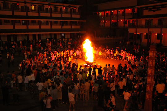 篝火晚会