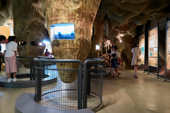 广州地铁地质展览厅