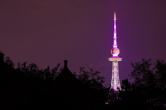 高清青岛电视塔夜景