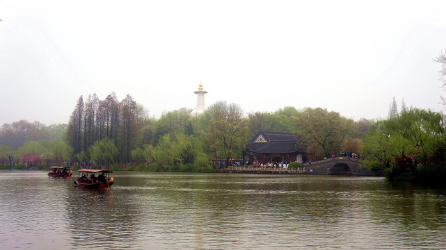 扬州瘦西湖春景