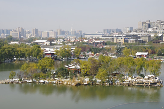 陕西西安大唐芙蓉园雪景