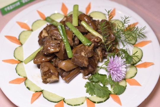 焖羊肉