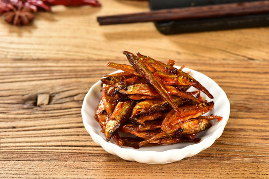 麻辣小鱼仔