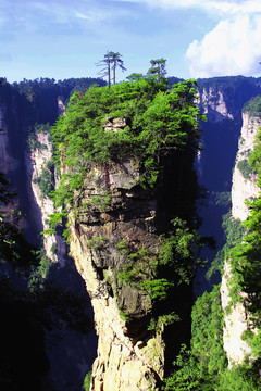 张家界悬浮山