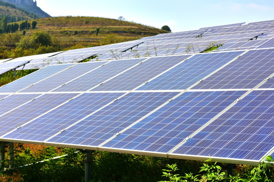太阳能电板新农村示范园