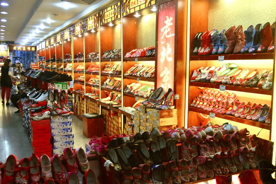 老北京布鞋专卖店内景