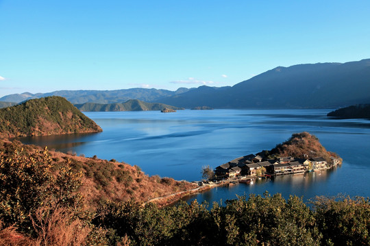 湖心小岛