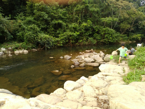 山涧小溪