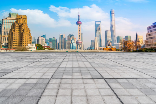 上海金融区建筑群和地砖地面