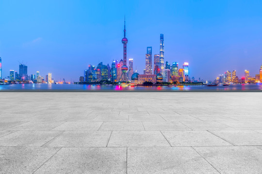 地砖路面和上海现代高端建筑