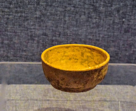 东汉绿釉陶碗