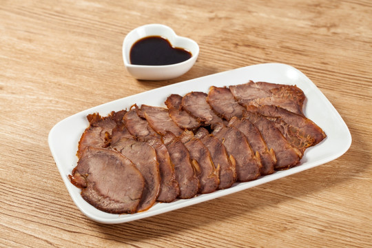 卤牛肉