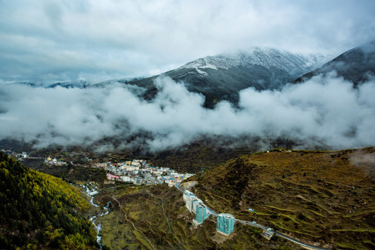 四姑娘山