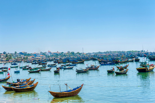 越南潘切美奈渔港
