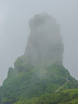 雾气中的梵净山