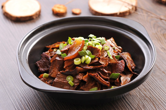 老笋烧肉