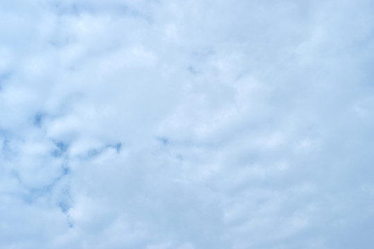 多云阴天