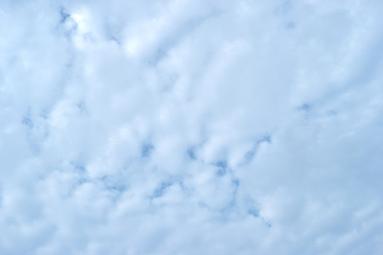 多云阴天