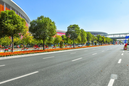 道路