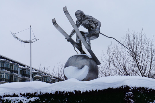 雕塑滑雪