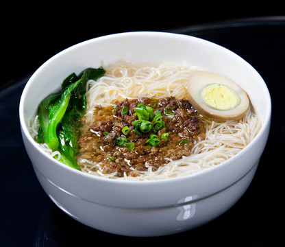 卤蛋肉绍面