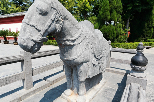 洛阳白马寺白马雕塑