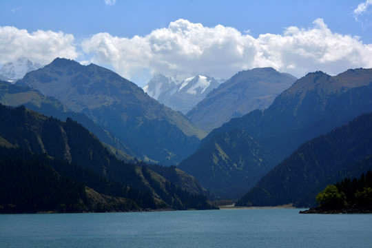 天山天池
