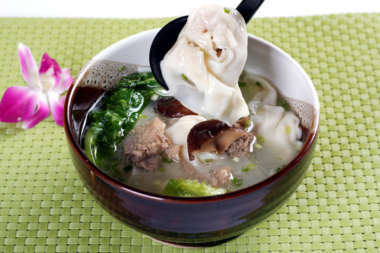 炖鸡抄手