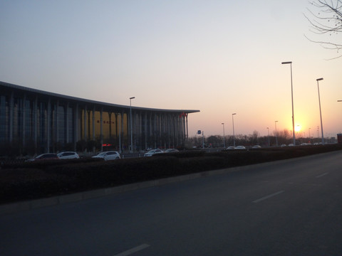 夕阳下的城市