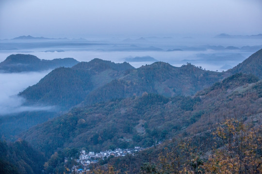 山里村庄