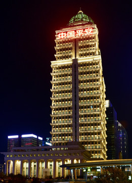 上海陆家嘴的中国平安大楼