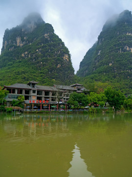 桂林阳朔遇龙河古格江景餐厅