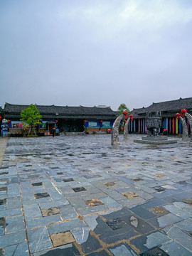 桂林侗情水庄迎宾广场