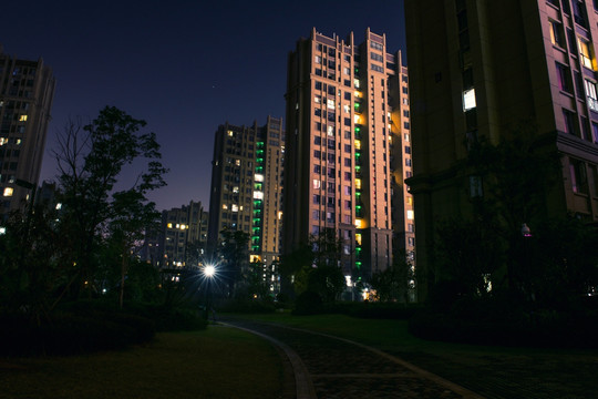 小区夜景