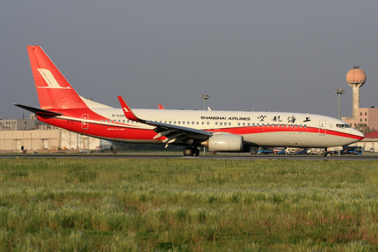 上海航空公司飞机