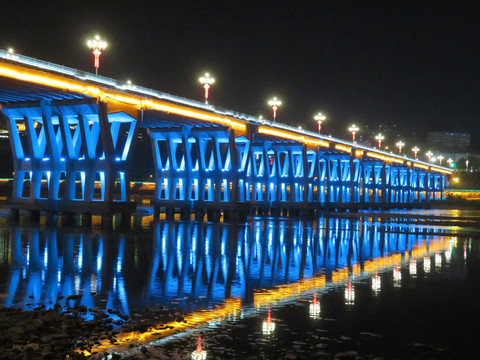 安康汉江一桥夜景