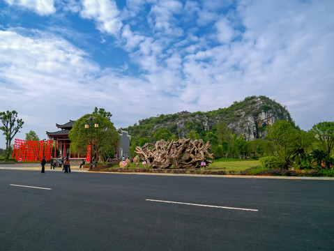 桂林瓦窑小镇麒麟山