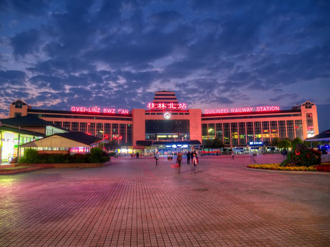 广西桂林北站夜景